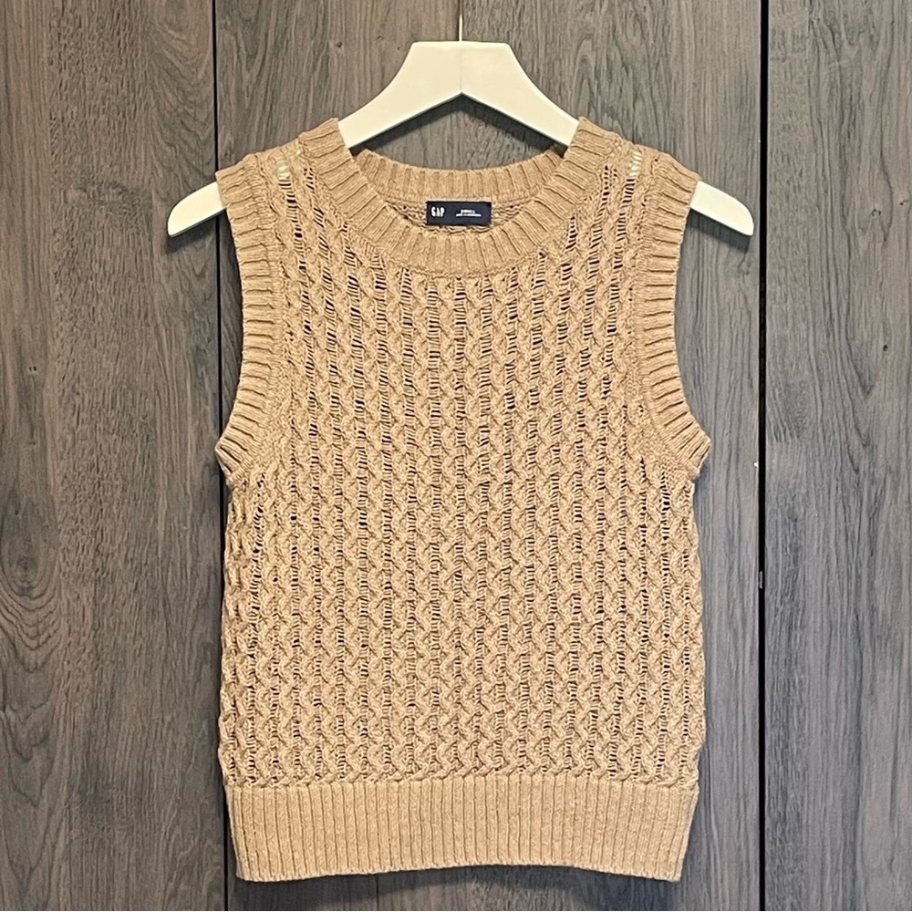 GAP Womens Tan Cable Knit Sweater Vest Crew‎ Neck Sleeveless Pullover Small - Picture 4 of 9
